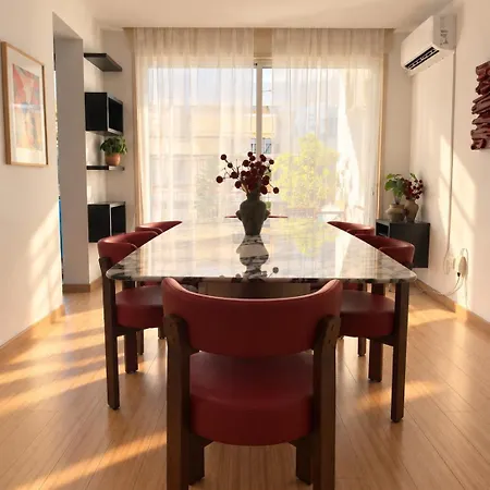 Refined Retreat - Flat With Pool Table * ניקוסיה