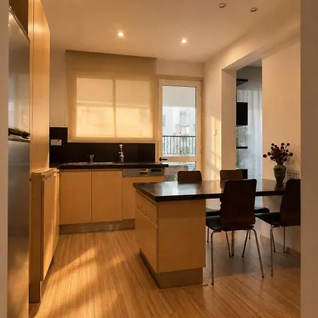 Refined Retreat - Flat With Pool Table